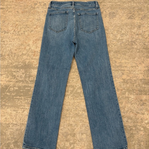 Quince Straight-Leg Jeans in Medium Blue Wash - Picture 4 of 4